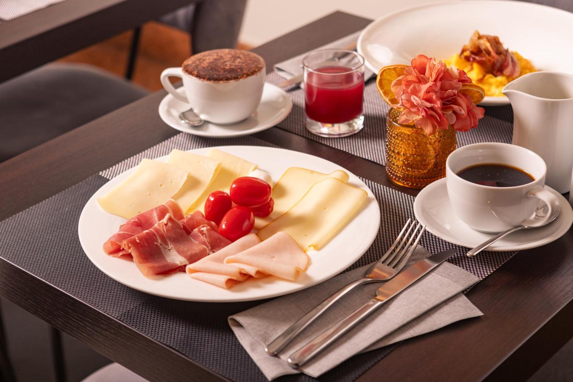Hotel Royal Falcone Monza Kültér fotó