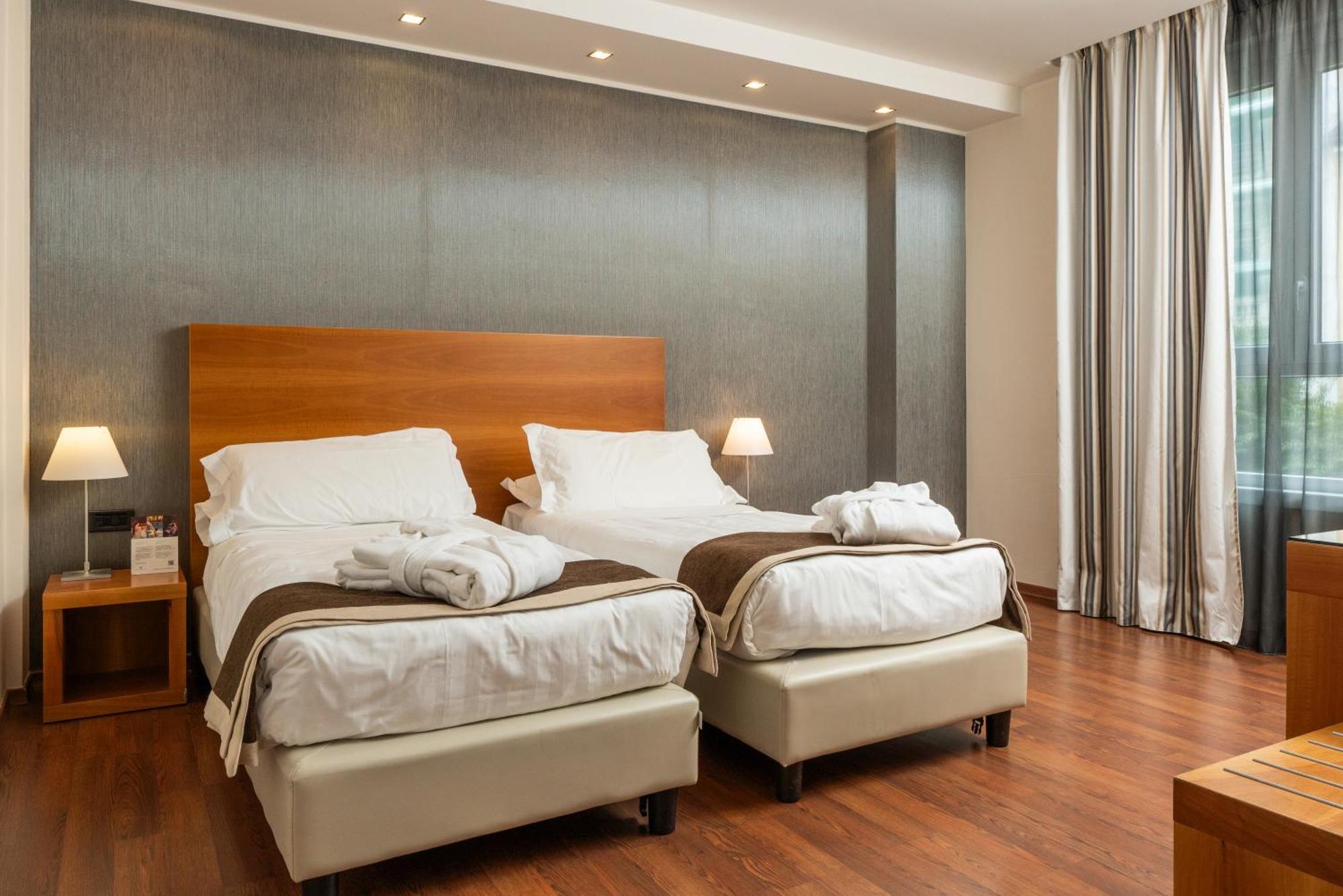 Hotel Royal Falcone Monza Kültér fotó