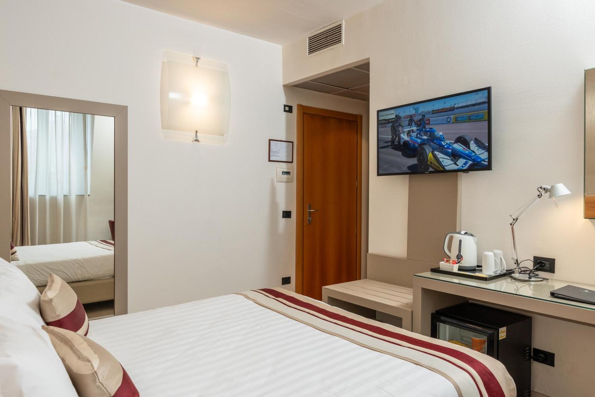 Hotel Royal Falcone Monza Kültér fotó